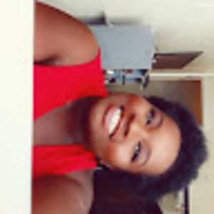 Meet your Posher, Dominique